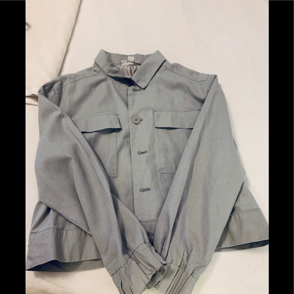 Blazer - Picture 2 of 4